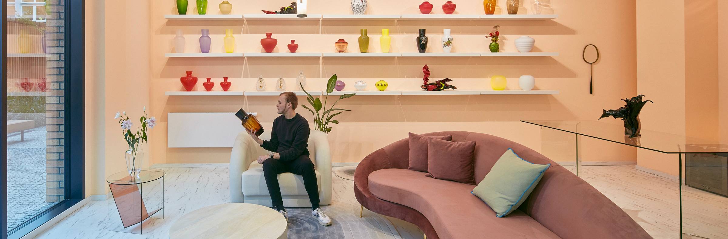 Tvar musí ustát svoji vlastní přítomnost: František Jungvirt pokračuje v tradici českého sklářského řemesla