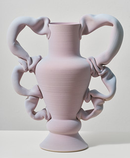 Karolína Kučerová - EMPATHY 3. Pink Butterfly Vessel