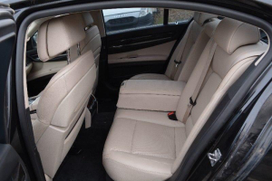 BMW 750i XDRIVE