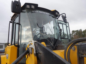 KLOUBOVÝ ČELNÍ NAKLADAČ JCB 437ZX