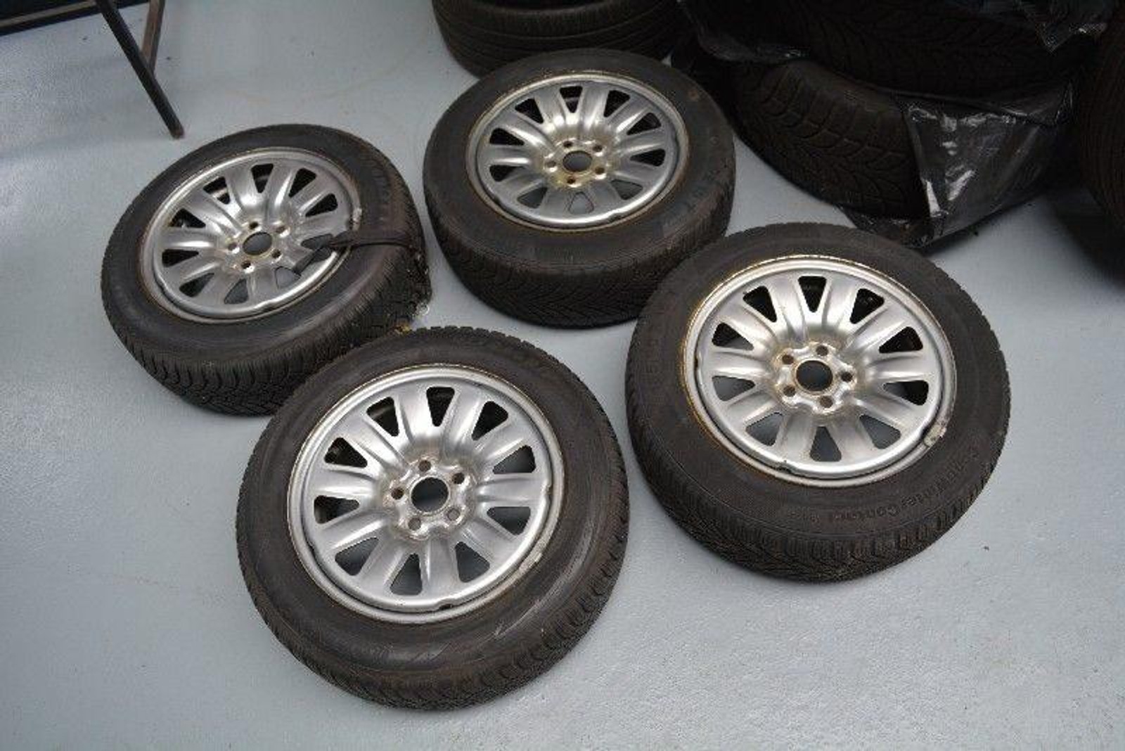 SADA ZIMNÍCH KOL NA ŠKODA FABIA III 185/60/15