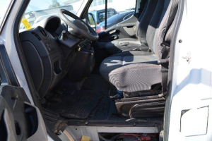 RENAULT MASTER-POJÍZDNÁ PRODEJNA