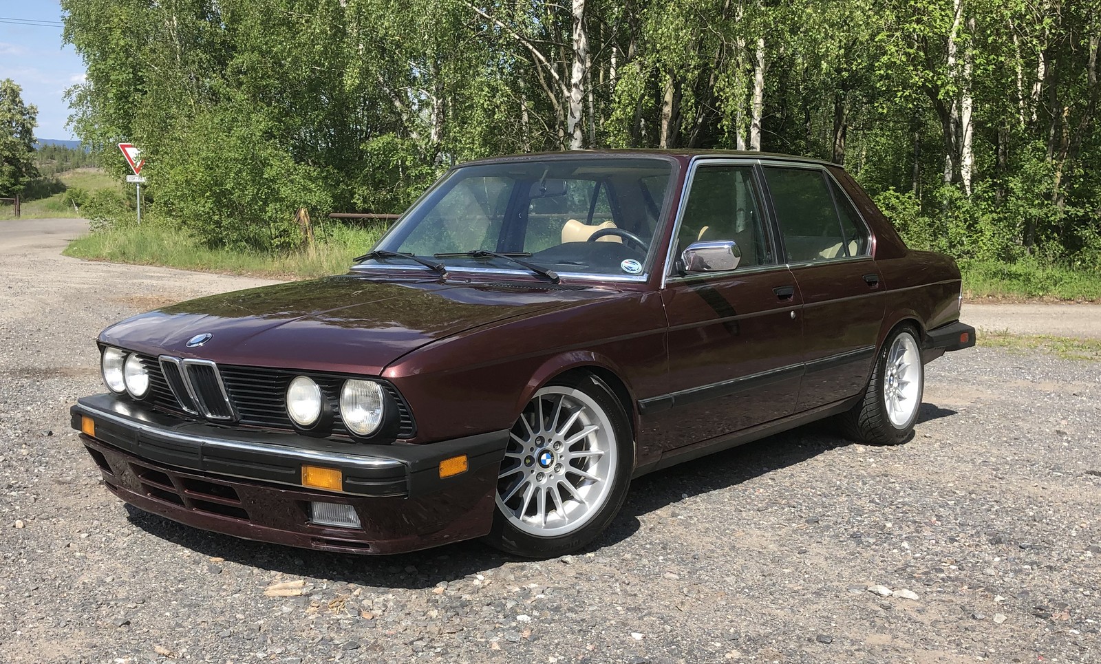 1984 BMW e28, 528e