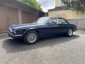 1989 Jaguar XJ / V12