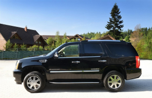 Escalade Cadillac - Cadillac Escalade s podpisom speváčky Madonny v interiéri vozidla (Nulová aukčná prirážka)
