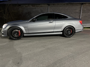 Mercedez-Benz C-classe 63 AMG Performance Coupé 