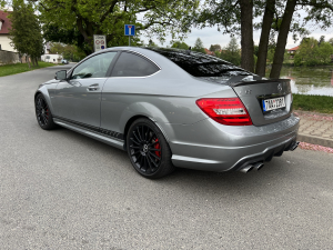 Mercedez-Benz C-classe 63 AMG Performance Coupé 