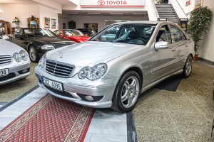 Mercedes-Benz C32 AMG