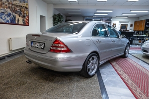 Mercedes-Benz C32 AMG