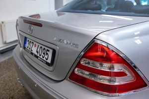 Mercedes-Benz C32 AMG