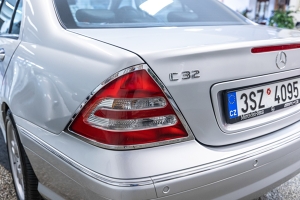 Mercedes-Benz C32 AMG