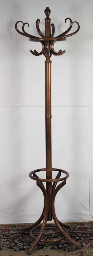 Věšák na kabáty ve stylu Thonet