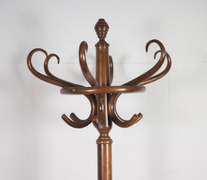 Věšák na kabáty ve stylu Thonet