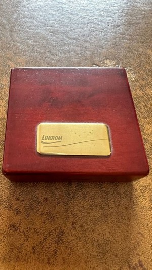 Lukrom
