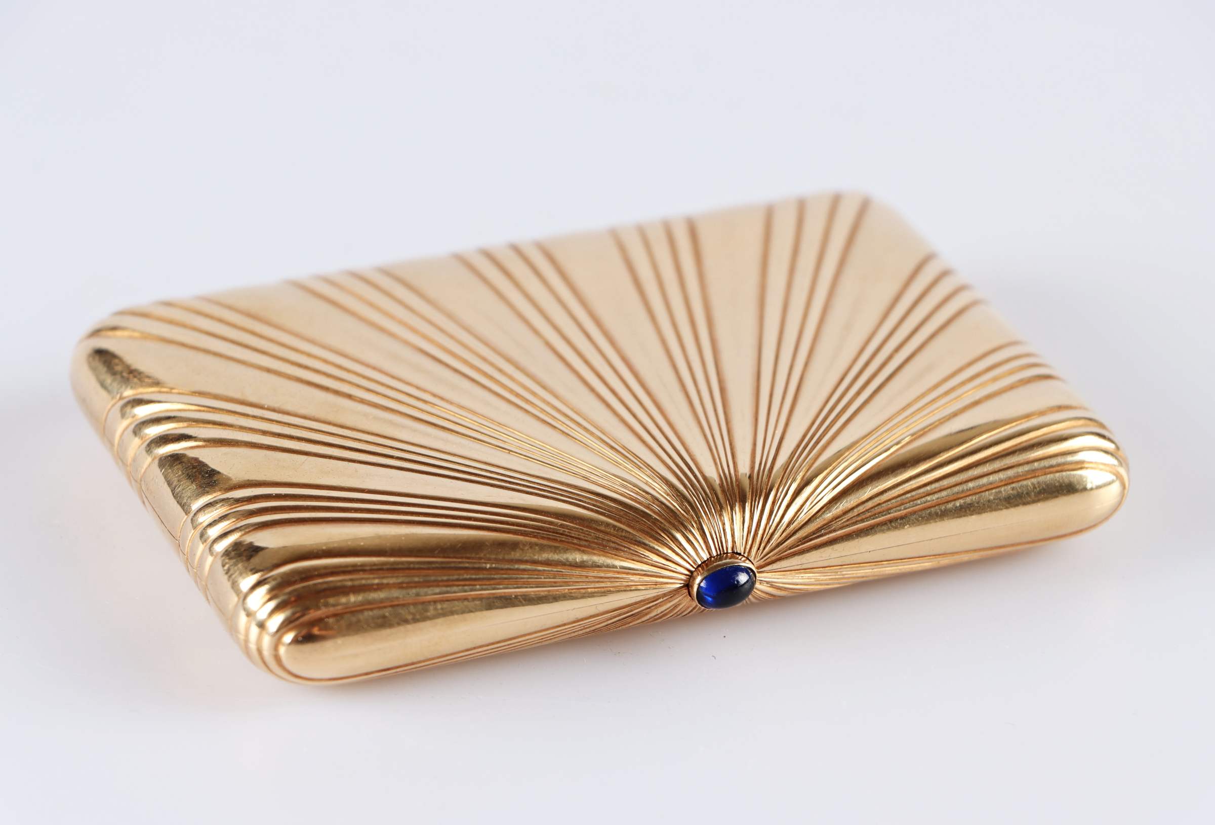 Masivní zlatá ruská tabatěrka