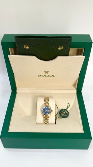 Luxusní zlaté 18K dámské hodinky Rolex s grafitovým ciferníkem