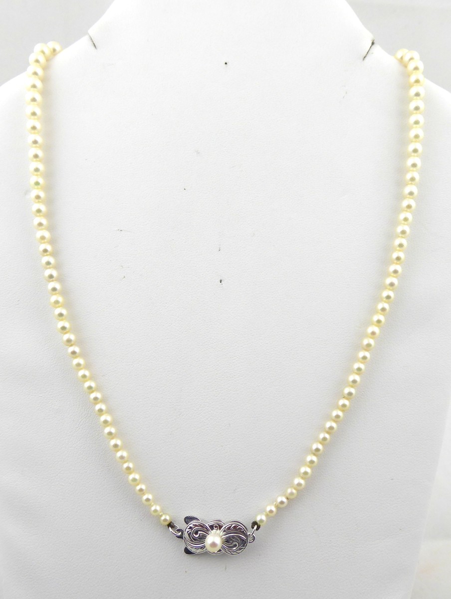 NÁHRDELNÍK Z MOŘSKÝCH PEREL - MIKIMOTO, TOKIO, JAPONSKO