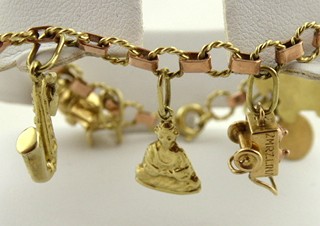 ZLATÝ NÁRAMEK S OVĚSKY - ŽEBRÁK