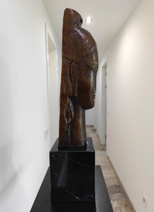 Amedeo Modigliani - Hlava mladé ženy