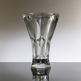 Váza "Derby" - Lalique