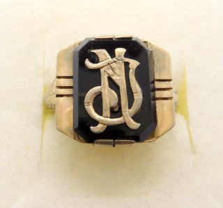 Pánský stříbrný prsten s monogramem