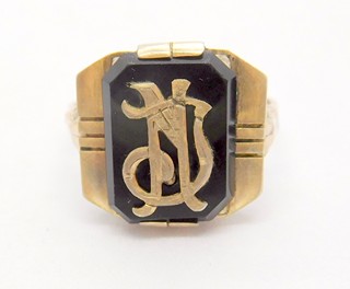 Pánský stříbrný prsten s monogramem