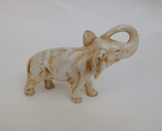 Porcelánový slon