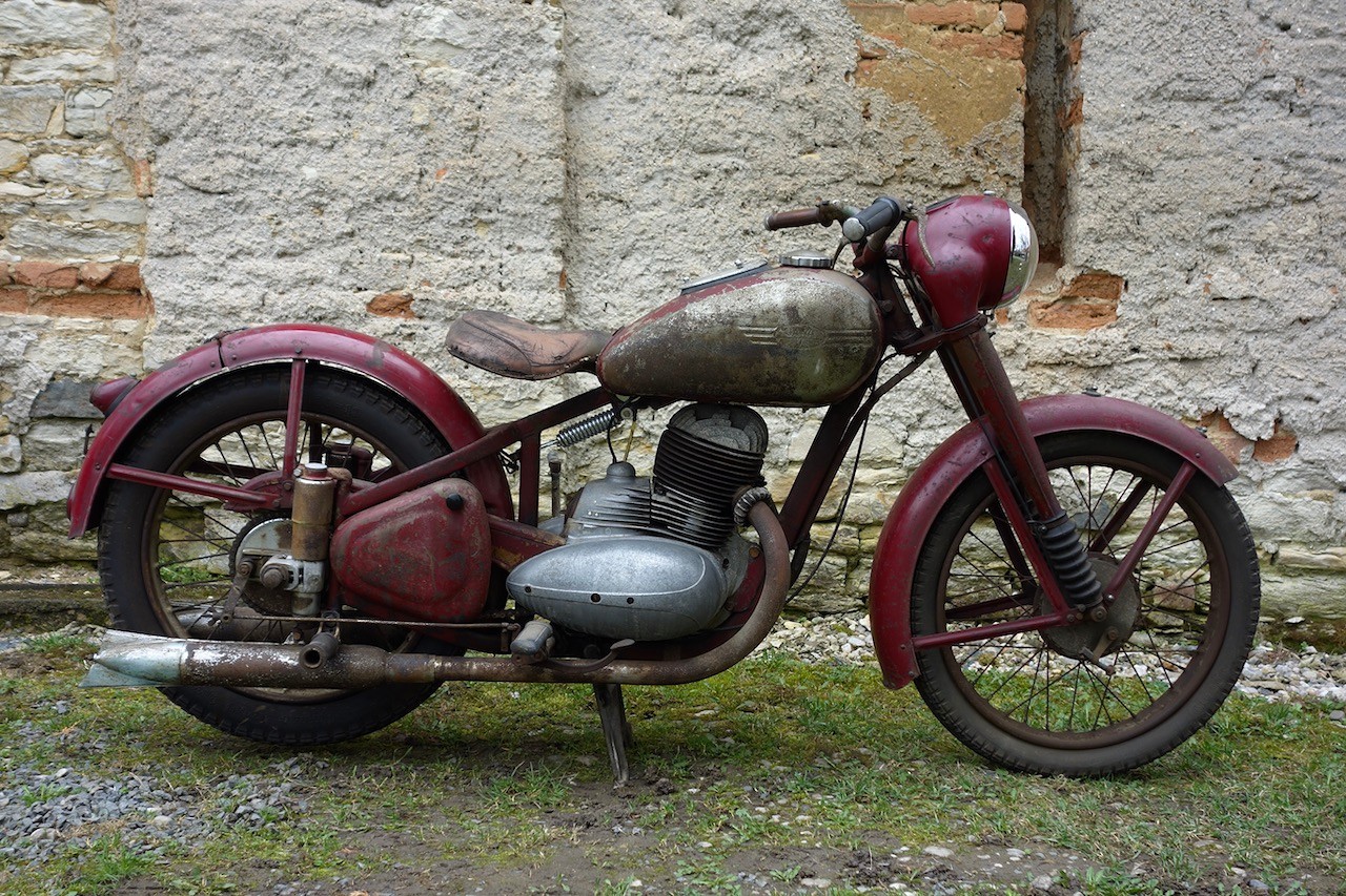1948 JAWA 250 „PÉRÁK“
