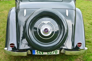 1936 BENTLEY 4 ¼ LITRE BY PARK WARD