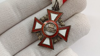 Vojenský záslužný kříž s válečnou dekorací