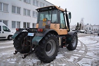 JCB HMV 3185 FASTRAC KOLOVÝ TRAKTOR