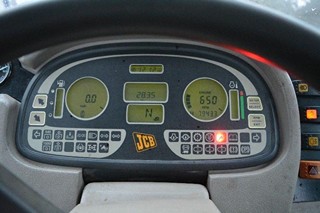JCB HMV 3185 FASTRAC KOLOVÝ TRAKTOR