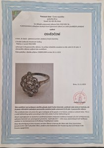 Platinový prsten s diamanty 1,5 ct