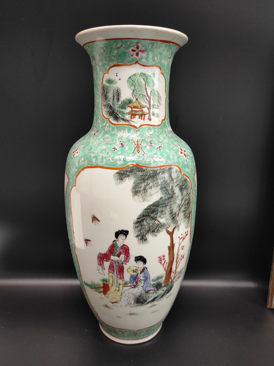 Čínska porcelánová váza 1960 - 1970