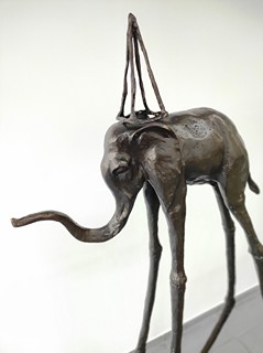 Salvador Dalí (1904 - 1989) - Slon 163 cm bronzová socha