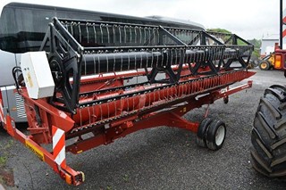 OBILNÝ KOMBAJN ROSTSELMASH VECTOR 425