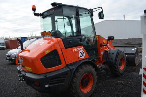 KUBOTA R070 KOLOVÝ NAKLADAČ-RYPADLO