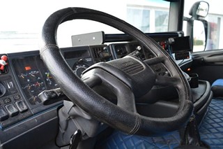 SCANIA R 124L 420