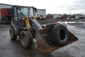 MECALAC AX1000 KOLOVÝ NAKLADAČ