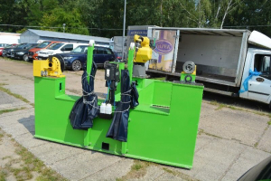 FANUC ARC MATE 120 KOVOBRÁBĚCÍ A OBRÁBĚCÍ TECHNIKA