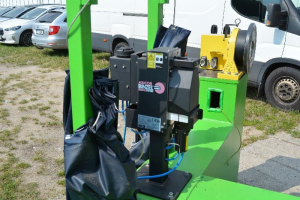 FANUC ARC MATE 120 KOVOBRÁBĚCÍ A OBRÁBĚCÍ TECHNIKA