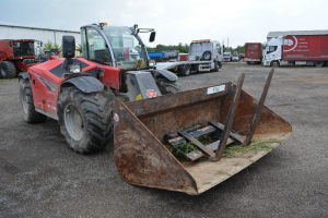 MASSEY FERGUSON TELESKOPICKÝ MANIPULÁTOR+VIDLE