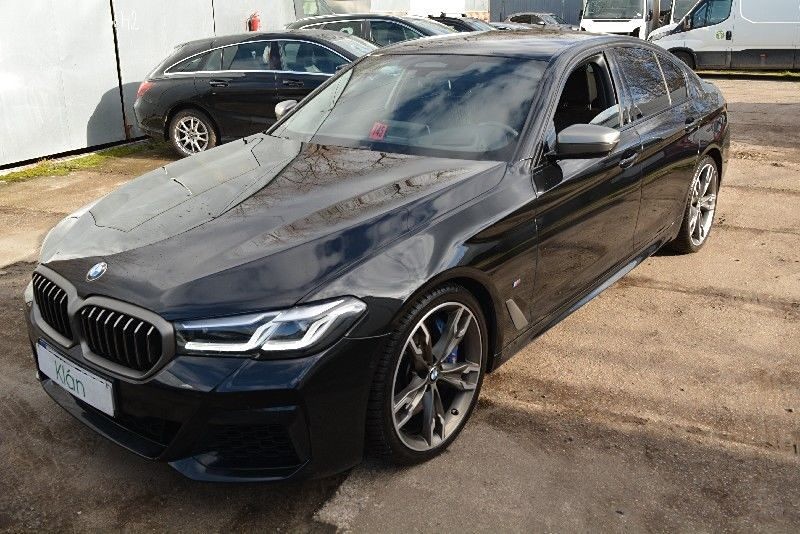 BMW M550I XDRIVE