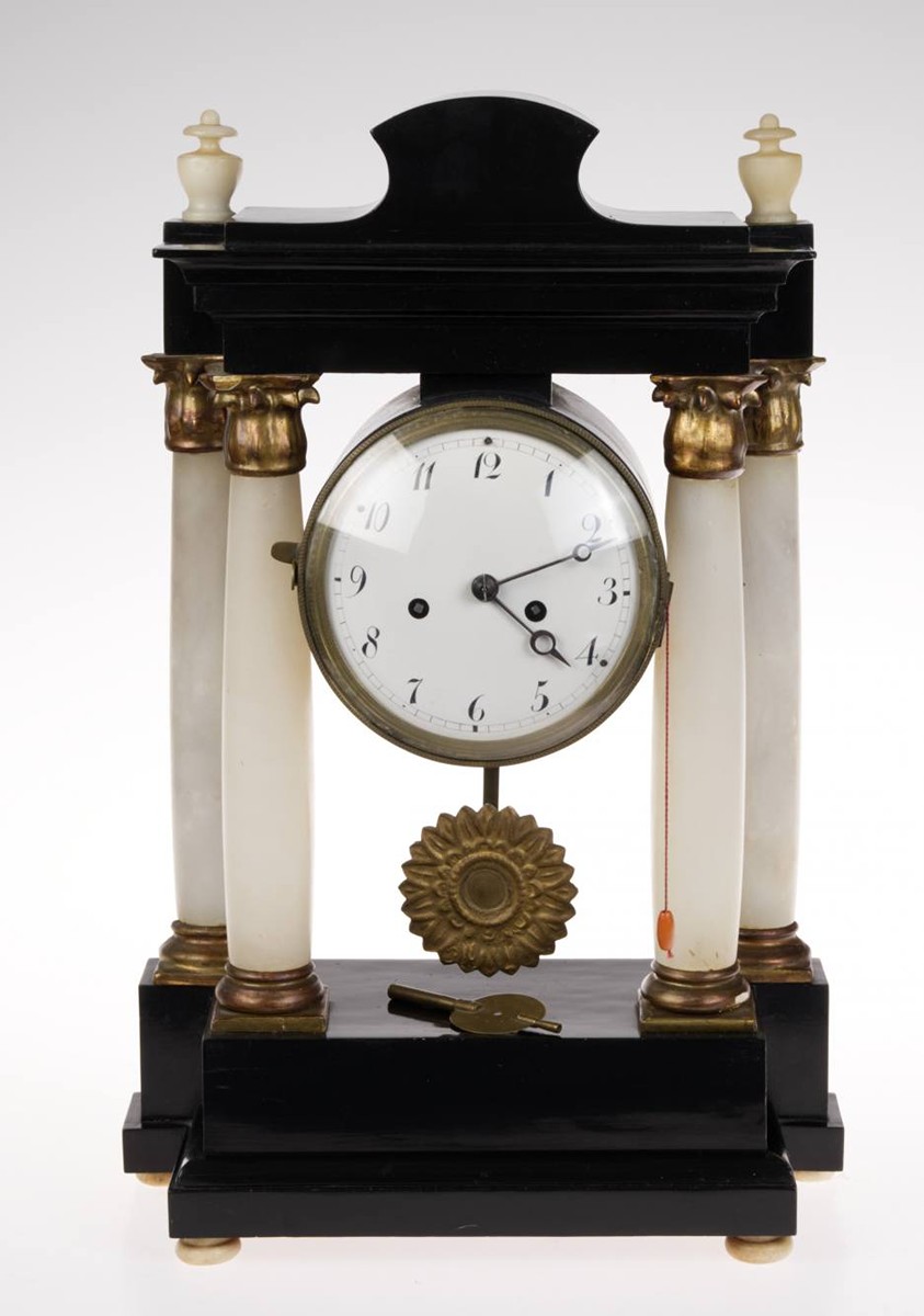 SLOUPKOVÉ HODINY BIEDERMEIER