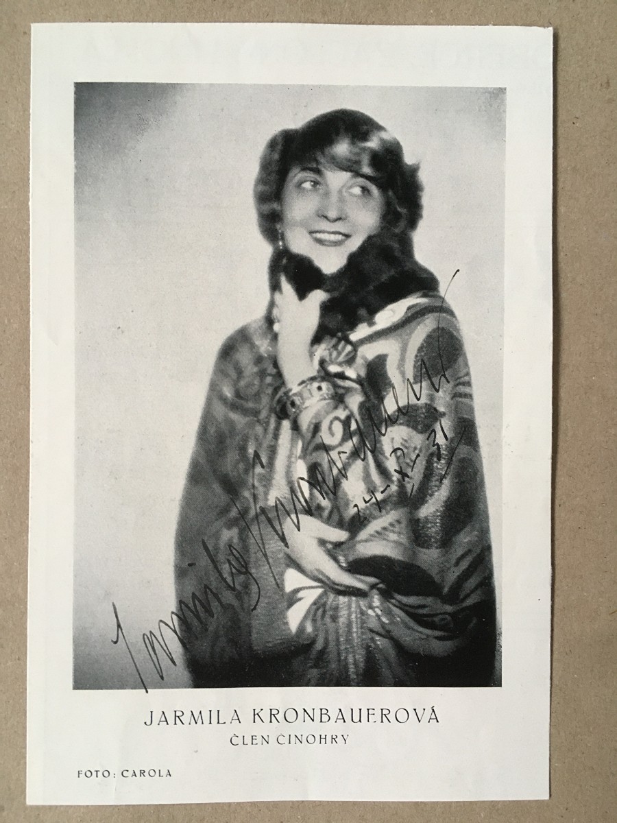 Kronbauerová Jarmila - podpis na fotografii