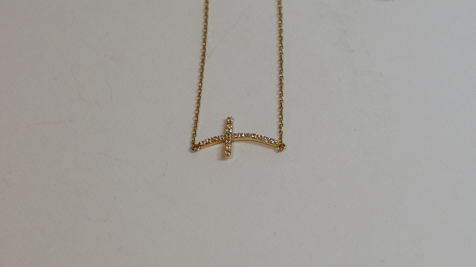 Zlatý řetízek 14kt s křížkem
