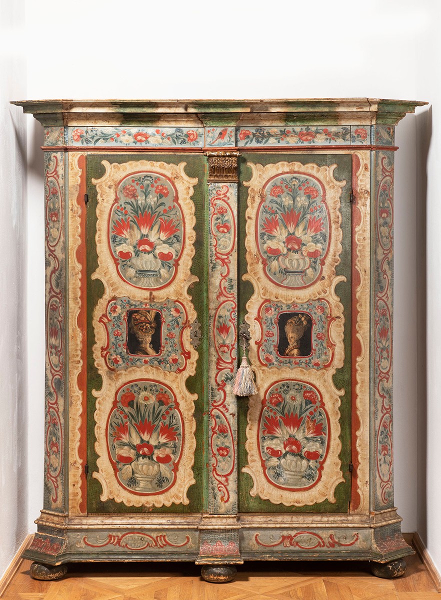 Peasant Cabinet, Upper Austria, 18th century - Peasant Cabinet, Upper Austria, 18th century