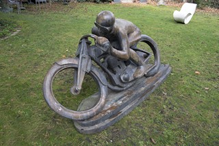 OTAKAR ŠVEC 1892 - 1955 - MOTOCYKLISTA (SLUNEČNÍ PAPRSEK)