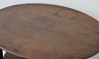 Oválný odkládací stolek Thonet