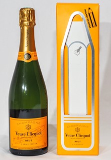 Champagne  Veuve Clicquot Ponsardin Brut + box s magnetickým přáním  0,75 l
